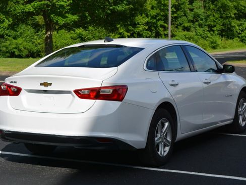 Used 2023 Chevrolet Malibu LS FWD image 5