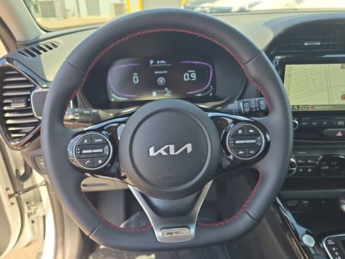 Certified 2025 Kia Soul GT-Line FWD image 29