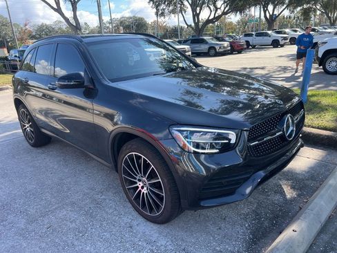 Used 2021 Mercedes-Benz GLC 300 image 1