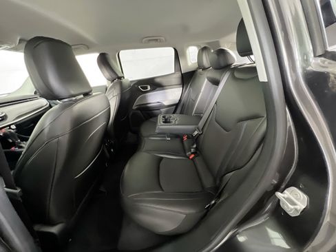 Used 2022 Jeep Compass Latitude AWD/4WD image 22