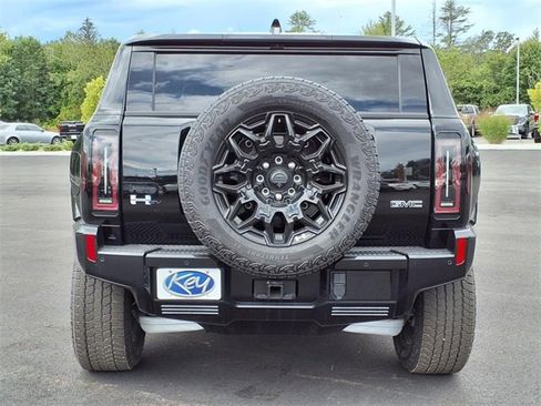New 2025 GMC Hummer EV 2X image 26