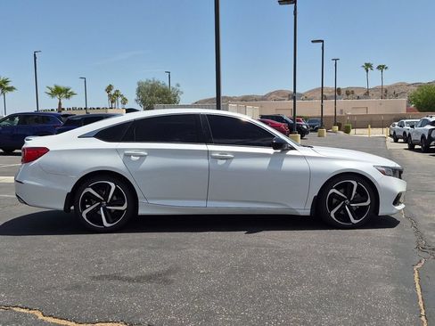 Used 2021 Honda Accord Sport image 5