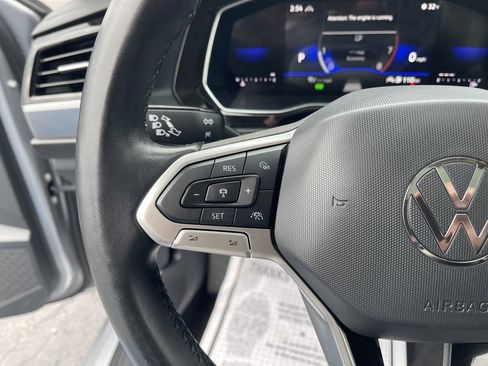 Used 2024 Volkswagen Jetta SE image 15