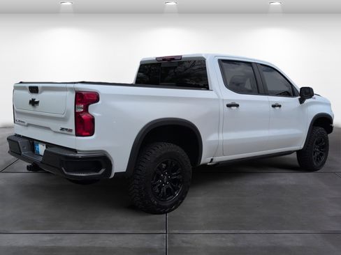 Used 2025 Chevrolet Silverado 1500 ZR2 w/ Technology Package AWD/4WD image 5