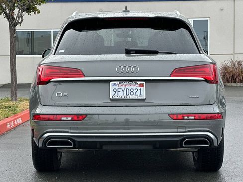 Used 2023 Audi Q5 2.0T Premium w/ Convenience Package AWD/4WD image 5