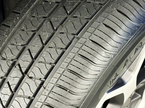 Used 2022 Jeep Compass Trailhawk w/ Trailhawk Convenience Group image 40