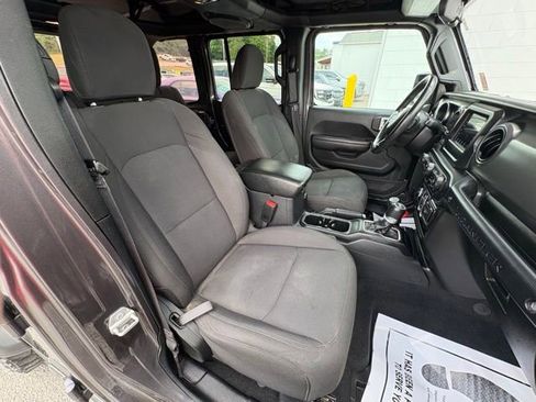 Used 2023 Jeep Wrangler Unlimited Sport AWD/4WD image 27