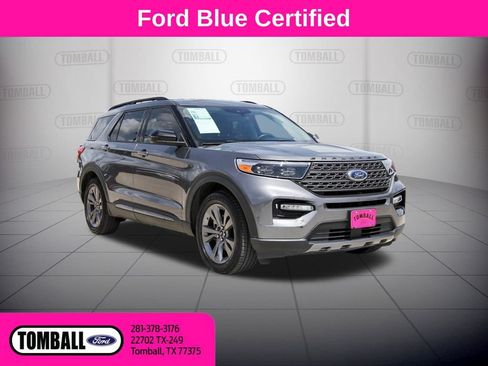 Certified 2022 Ford Explorer XLT w/ Equipment Group 202A RWD image 1