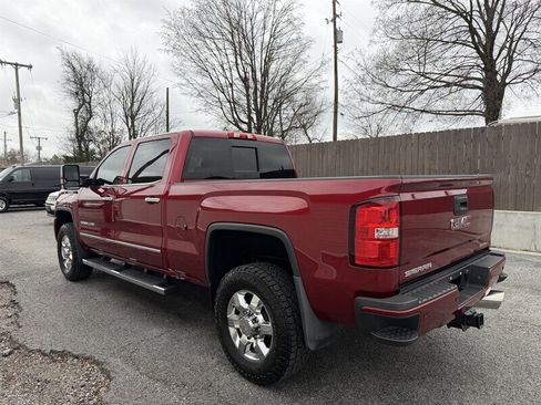 Used 2018 GMC Sierra 3500 Denali w/ Duramax Plus Package image 7