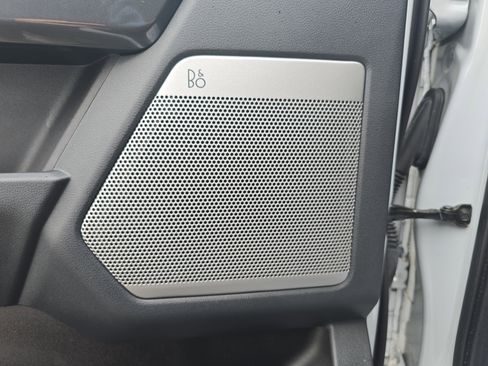 Used 2022 Ford F150 XLT w/ Equipment Group 302A High AWD/4WD image 19