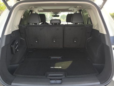 Certified 2023 Nissan Rogue Platinum w/ Platinum Premium Package FWD image 13