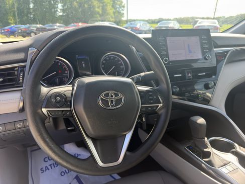 Used 2024 Toyota Camry LE FWD image 12