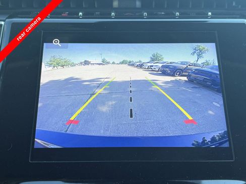 Used 2022 Jeep Grand Cherokee L Laredo w/ Luxury Tech Group I AWD/4WD image 6