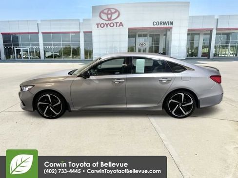 Used 2022 Honda Accord Sport image 2