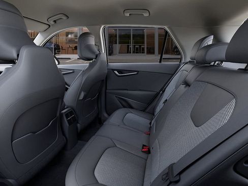 New 2025 Kia Niro EX image 18