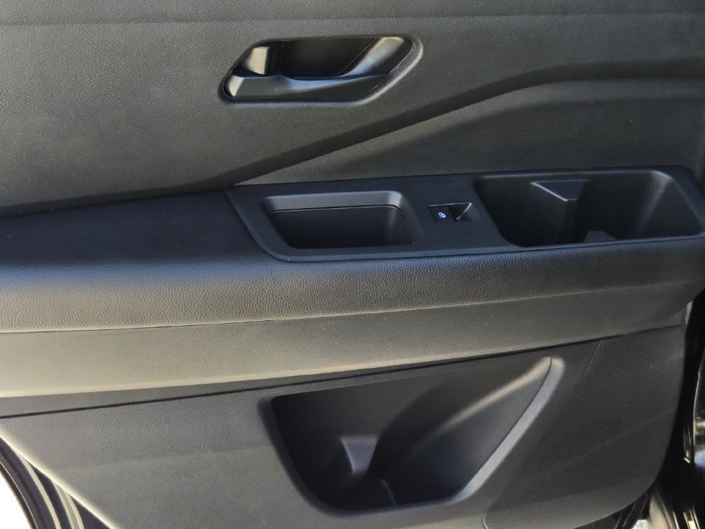 Certified 2025 Nissan Pathfinder S AWD/4WD image 10