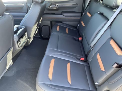 Used 2025 GMC Sierra 1500 AT4 w/ AT4 Premium Package image 26