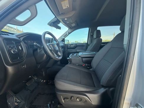 Used 2022 Chevrolet Silverado 1500 Custom RWD image 10