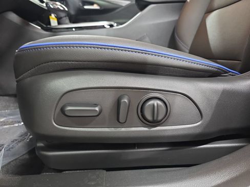 New 2026 Buick Envista Sport Touring w/ Convenience I Package FWD image 28