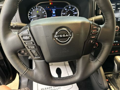 Certified 2026 Nissan Frontier SV w/ All-Weather Content Package AWD/4WD image 12