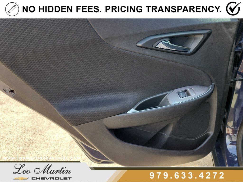 Used 2025 Chevrolet Malibu RS FWD image 11
