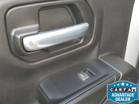 Used 2022 Chevrolet Silverado 2500 Custom w/ Custom Value Package image 45