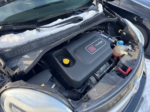 Used 2014 FIAT 500L Trekking w/ Popular Equipment Group image 30