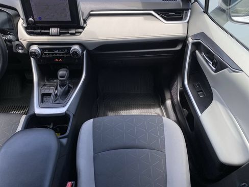 Used 2023 Toyota RAV4 XLE w/ Convenience Package FWD image 14