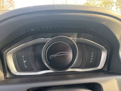 Used 2016 Volvo XC60 T6 Platinum w/ Climate Package image 5