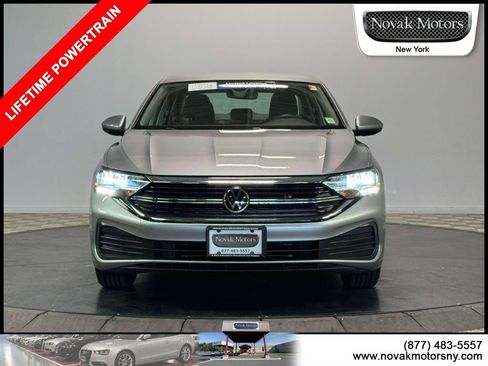 Used 2022 Volkswagen Jetta S FWD image 2