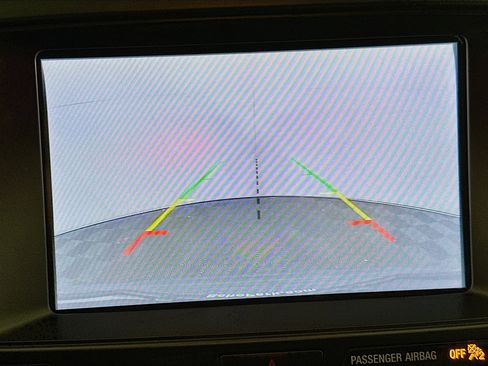 Used 2019 Ford Explorer XLT w/ Equipment Group 202A image 23