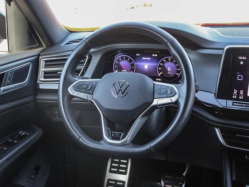 Used 2025 Volkswagen Atlas Cross Sport SEL R-Line image 15