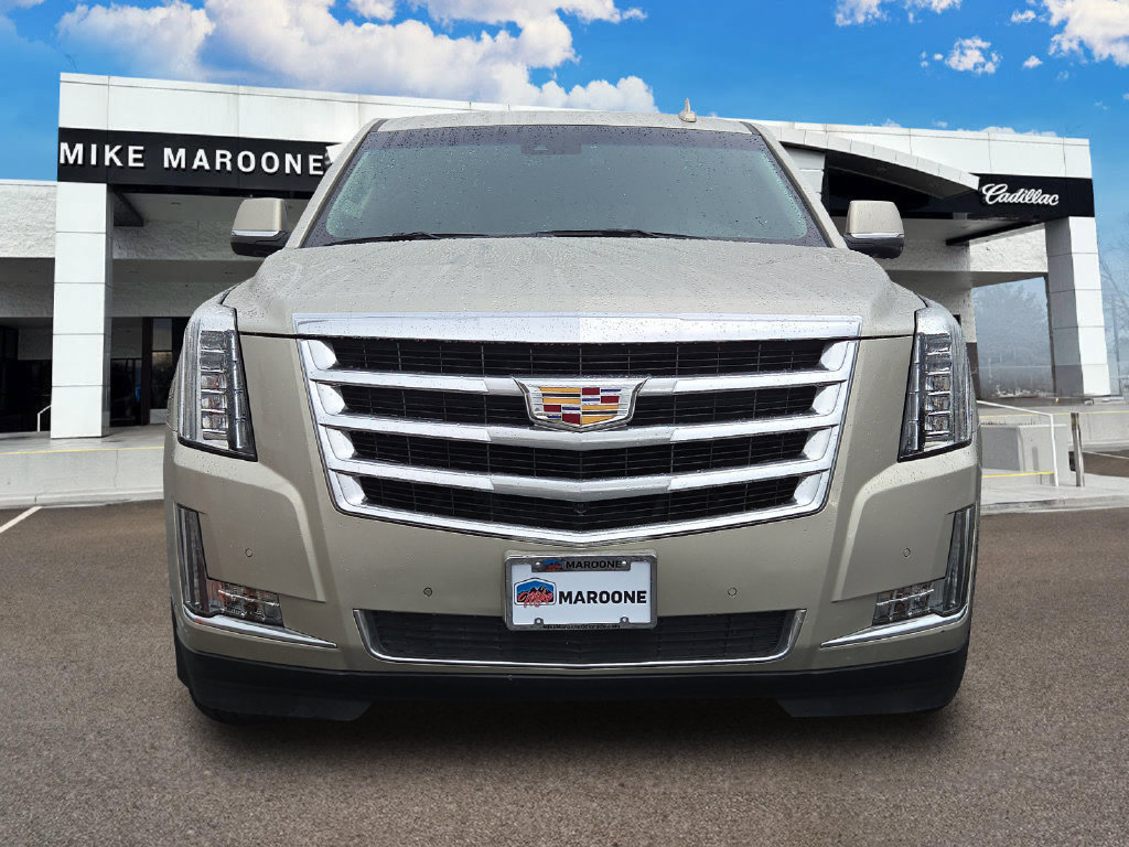 Used 2015 Cadillac Escalade Luxury AWD/4WD image 2