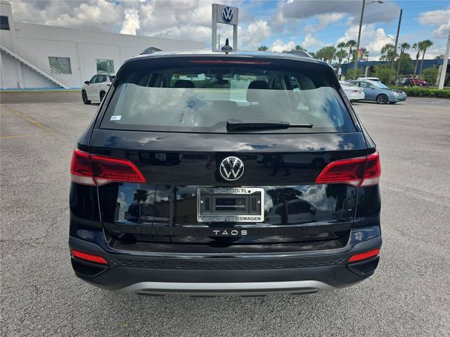 Used 2024 Volkswagen Taos S FWD image 4