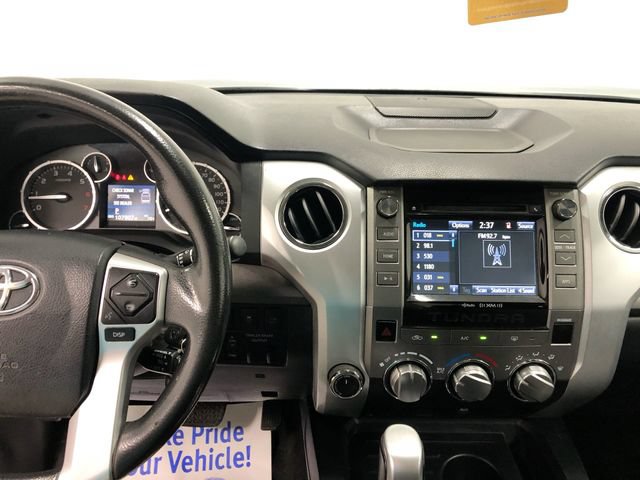 Used 2016 Toyota Tundra SR5 w/ TRD Off Road Package AWD/4WD image 20