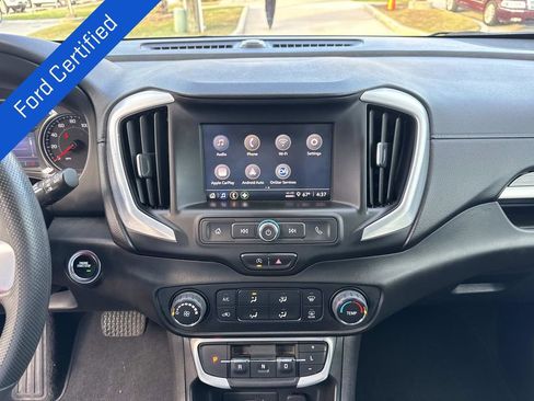 Used 2022 GMC Terrain SLE w/ Elevation Edition image 26