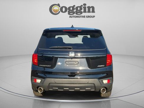 Used 2025 Honda Passport EX-L image 5