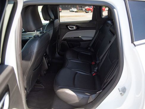 Used 2025 Jeep Compass Limited AWD/4WD image 22