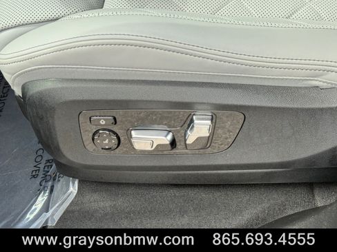 Used 2025 BMW X5 M60i AWD/4WD image 14