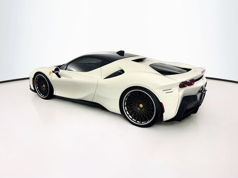 Used 2022 Ferrari SF90 Stradale AWD/4WD image 7