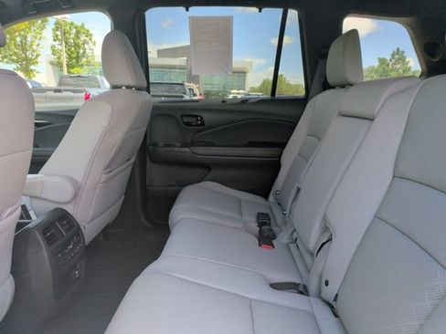 Used 2023 Honda Passport Elite image 32