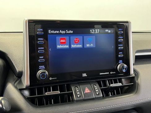 Used 2021 Toyota RAV4 XLE Premium image 46