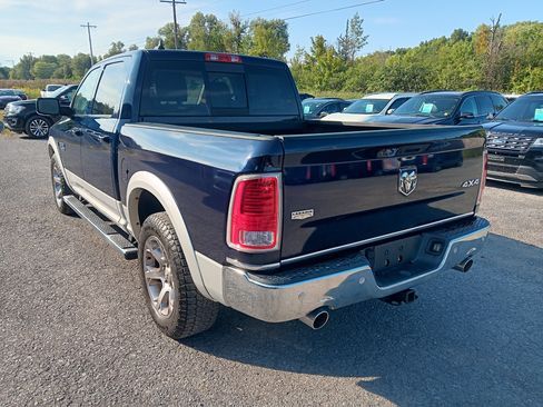 Used 2015 RAM 1500 Laramie w/ Convenience Group AWD/4WD image 3