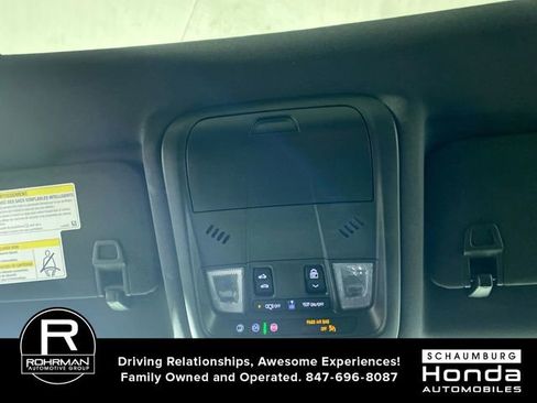 Used 2023 Chevrolet Equinox RS AWD/4WD image 10