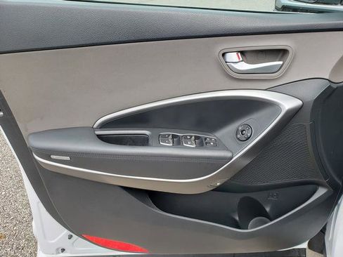 Used 2017 Hyundai Santa Fe Sport image 11
