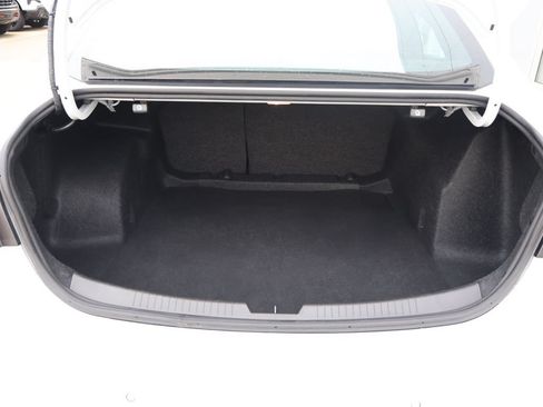 Certified 2025 Chevrolet Malibu LT FWD image 28