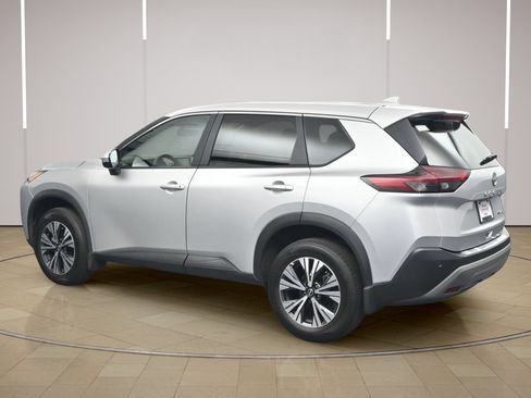 Certified 2023 Nissan Rogue SV AWD/4WD image 5