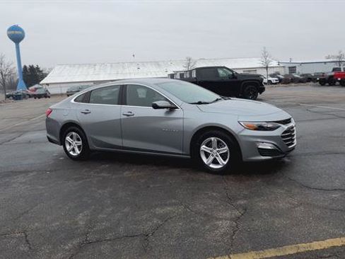 Used 2023 Chevrolet Malibu LS w/ Driver Confidence Package FWD image 2