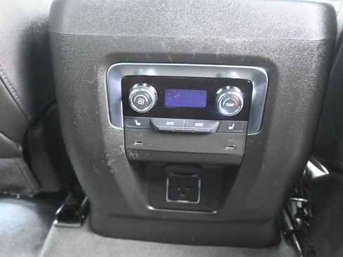 Used 2025 Chevrolet Tahoe Premier image 20