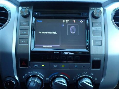 Used 2014 Toyota Tundra SR5 w/ SR5 Upgrade Package AWD/4WD image 15